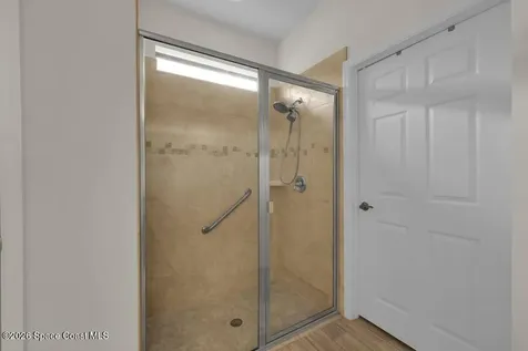 5040 Pendelton Square Vero Beach FL 32967