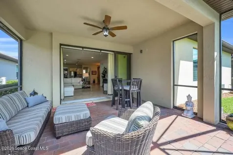 5040 Pendelton Square Vero Beach FL 32967