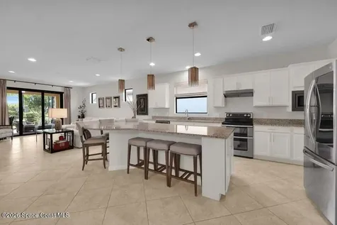 5040 Pendelton Square Vero Beach FL 32967