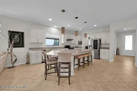 5040 Pendelton Square Vero Beach FL 32967