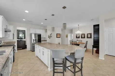 5040 Pendelton Square Vero Beach FL 32967