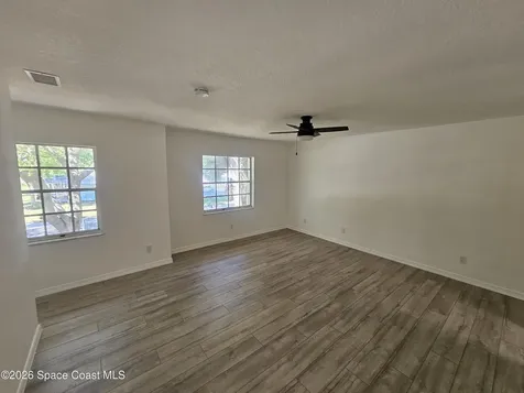 1406 36th Avenue Vero Beach FL 32960