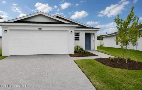 1830 Diablo Circle SW Palm Bay FL 32908
