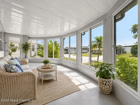 1043 Thrush Circle Barefoot Bay FL 32976