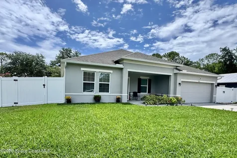 8066 104th Avenue Vero Beach FL 32967