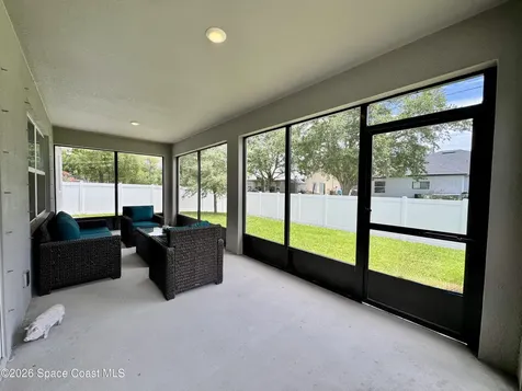 8066 104th Avenue Vero Beach FL 32967