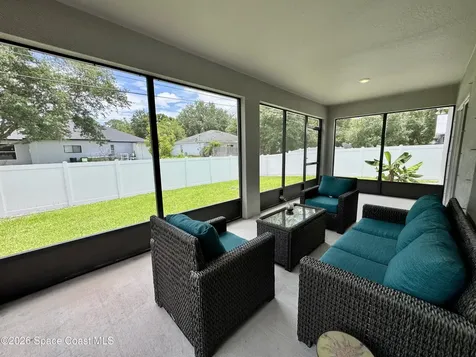 8066 104th Avenue Vero Beach FL 32967