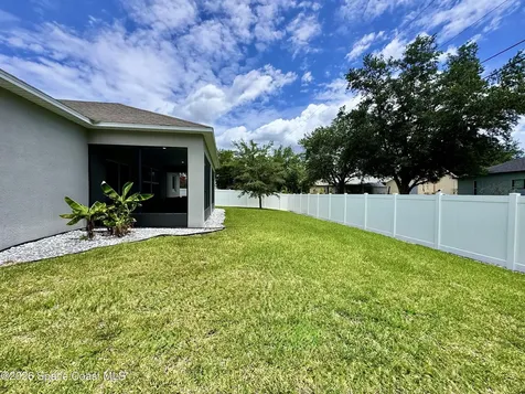 8066 104th Avenue Vero Beach FL 32967