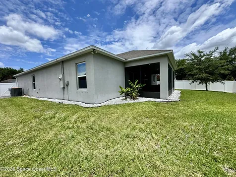 8066 104th Avenue Vero Beach FL 32967