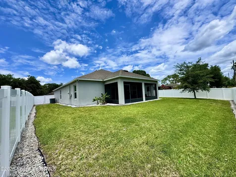 8066 104th Avenue Vero Beach FL 32967
