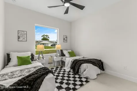 8216 104th Court Vero Beach FL 32967