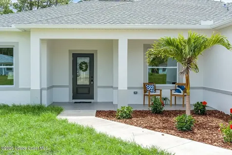 8216 104th Court Vero Beach FL 32967
