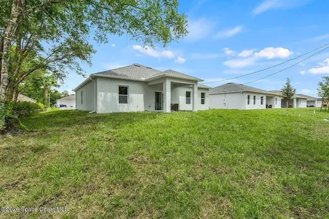 8186 104th Court Vero Beach FL 32967