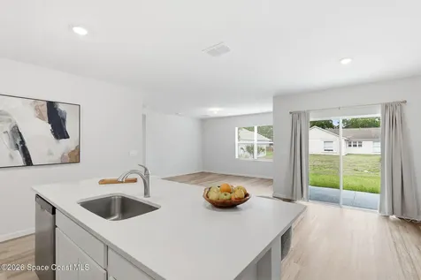 673 Bremerhaven Street NW Palm Bay FL 32907