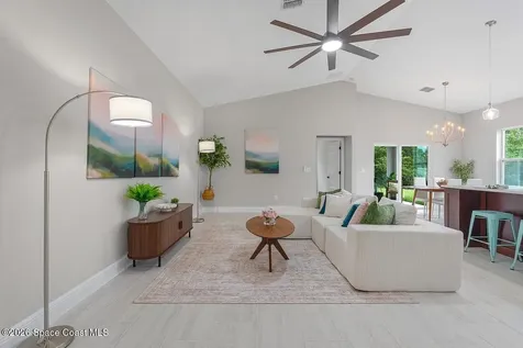 8226 104th Court Vero Beach FL 32967