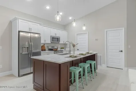 8226 104th Court Vero Beach FL 32967