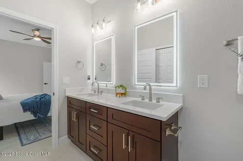 8226 104th Court Vero Beach FL 32967