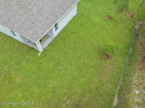 8226 104th Court Vero Beach FL 32967