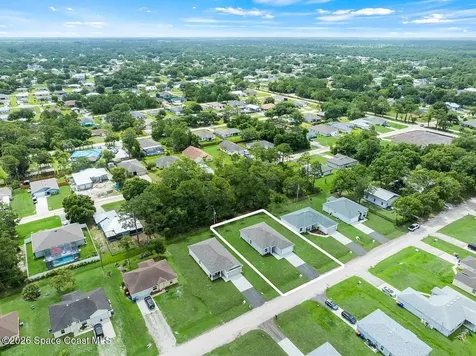 8226 104th Court Vero Beach FL 32967