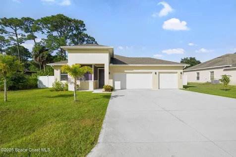 434 Borraclough Avenue NW Palm Bay FL 32907