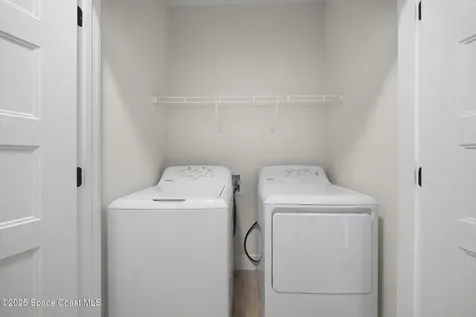 434 Borraclough Avenue NW Palm Bay FL 32907