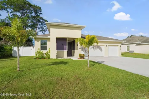 434 Borraclough Avenue NW Palm Bay FL 32907