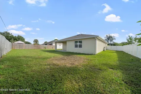 434 Borraclough Avenue NW Palm Bay FL 32907