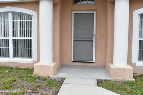 334 Bordeaux Avenue NE Palm Bay FL 32907