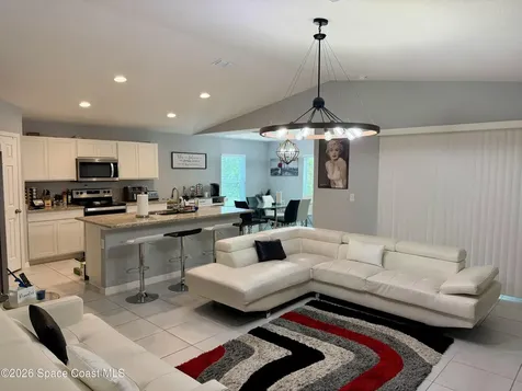 549 Como Avenue NE Palm Bay FL 32907