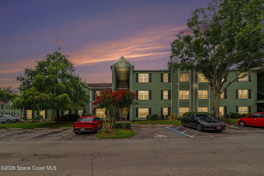 2031 Dixie Belle Drive E Orlando FL 32812