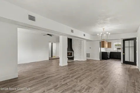 2007 Tyler Avenue Melbourne FL 32935