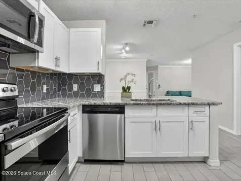 1950 Summer Club Drive Oviedo FL 32765