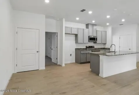 376 Navajo Avenue Ormond Beach FL 32174