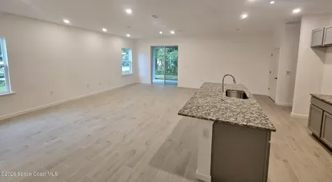 376 Navajo Avenue Ormond Beach FL 32174