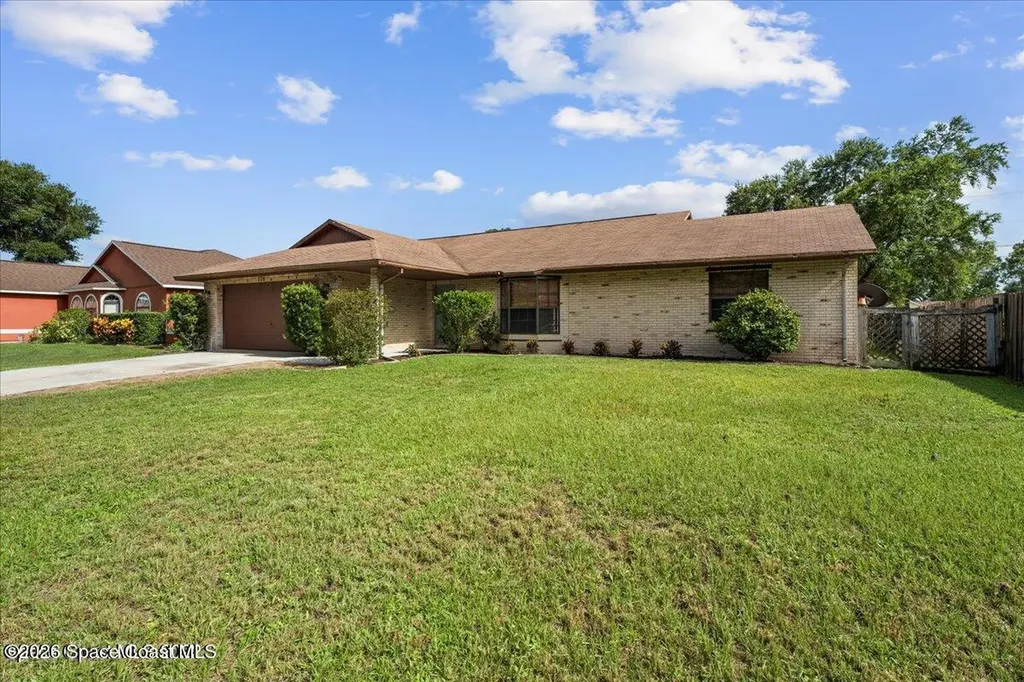 776 Beacon Street NW Palm Bay FL 32907