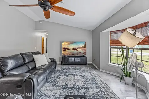776 Beacon Street NW Palm Bay FL 32907