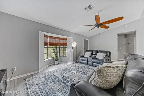 776 Beacon Street NW Palm Bay FL 32907