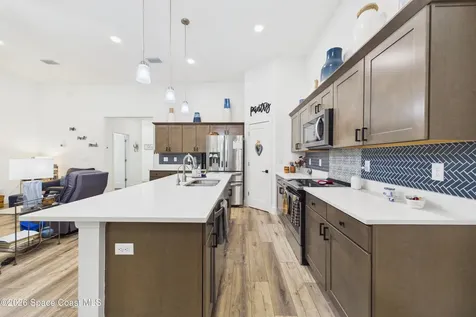 424 Krassner Drive NW Palm Bay FL 32907