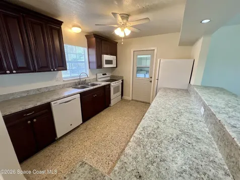 15 Vida Way Melbourne FL 32901
