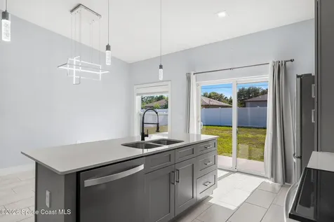 2840 Fontainebleau Avenue SE Melbourne FL 32909