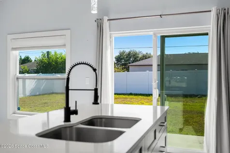 2840 Fontainebleau Avenue SE Melbourne FL 32909