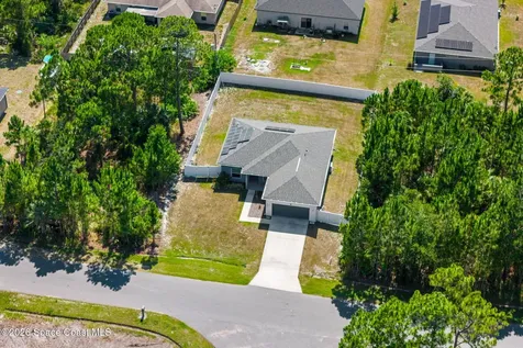 2840 Fontainebleau Avenue SE Melbourne FL 32909
