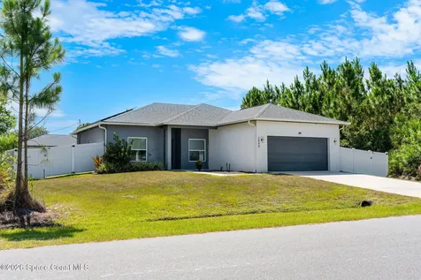 2840 Fontainebleau Avenue SE Melbourne FL 32909