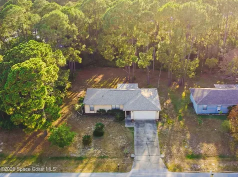 852 Lamplighter Drive NW Palm Bay FL 32907