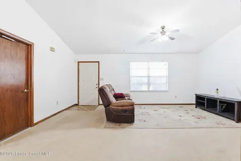 852 Lamplighter Drive NW Palm Bay FL 32907