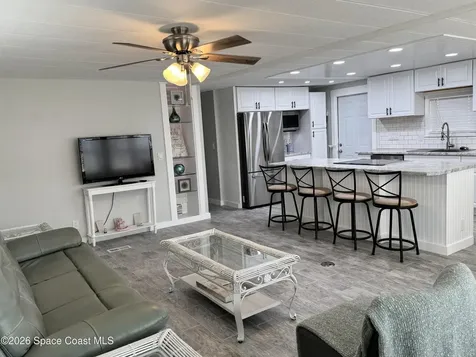 805 Wren Circle Barefoot Bay FL 32976