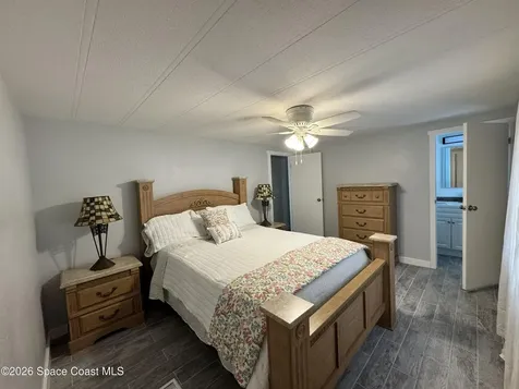 805 Wren Circle Barefoot Bay FL 32976