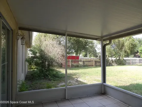 998 Camden Avenue NW Palm Bay FL 32907