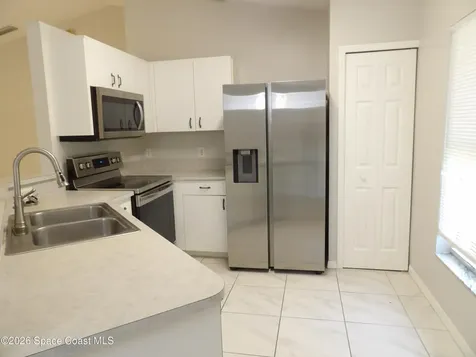 998 Camden Avenue NW Palm Bay FL 32907