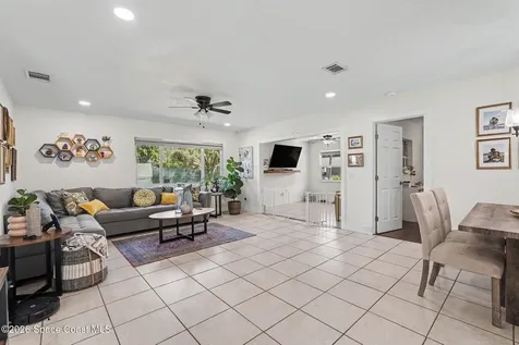 496 NE Ralwood Lane NE Palm Bay FL 32907